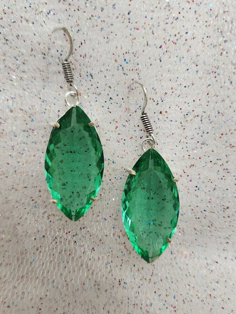 Green Faceted Quartz Drop Earrings Silver Setting Lightweight Holidays